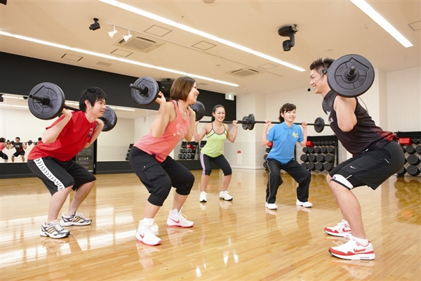 �R�i�~�X�|�[�c�W��