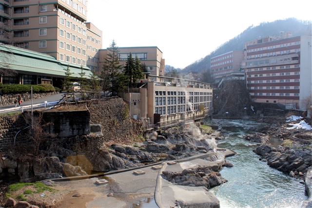 ��R�k����